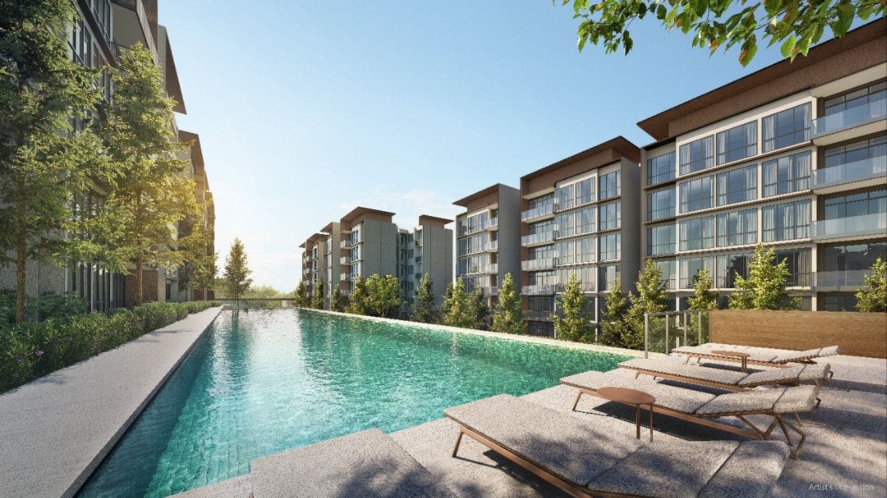 Amberwood at Holland lap pool and sun deck